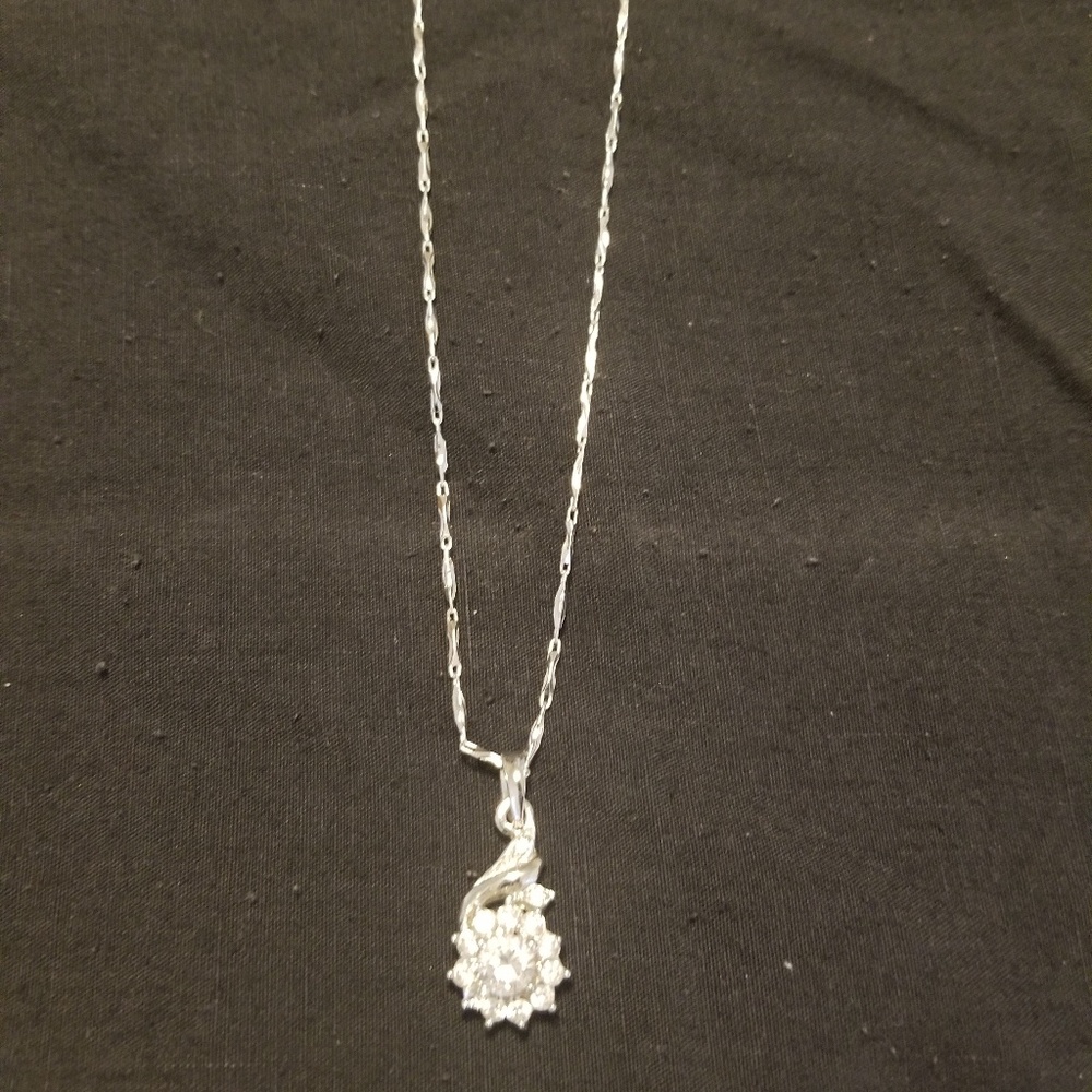 Necklace - Picture 2 of 2